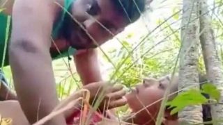 Trapping Desi Village Girl Fucking Outdoor MMS